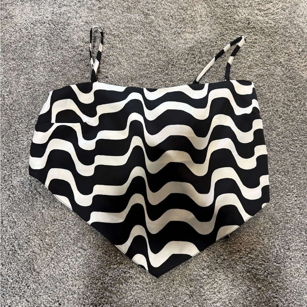 House of Harlow 1960 Black and White Wave Print Crop Top